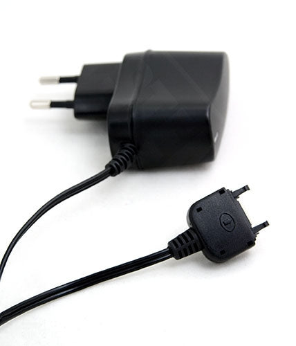 SYSTEM-S charging cable 220 Volt power supply for SonyEricsson Mobile