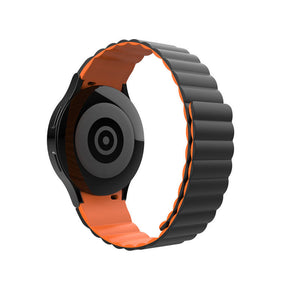 SYSTEM-S Armband 20 mm aus Silikon magnetisch für Samsung Galaxy Watch 5 4 Schwarz Orange