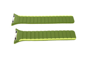 SYSTEM-S Armband 38 40 41 mm aus Silikon flexibel magnetisch für Apple Watch Smartwatch Grün Hellgrün